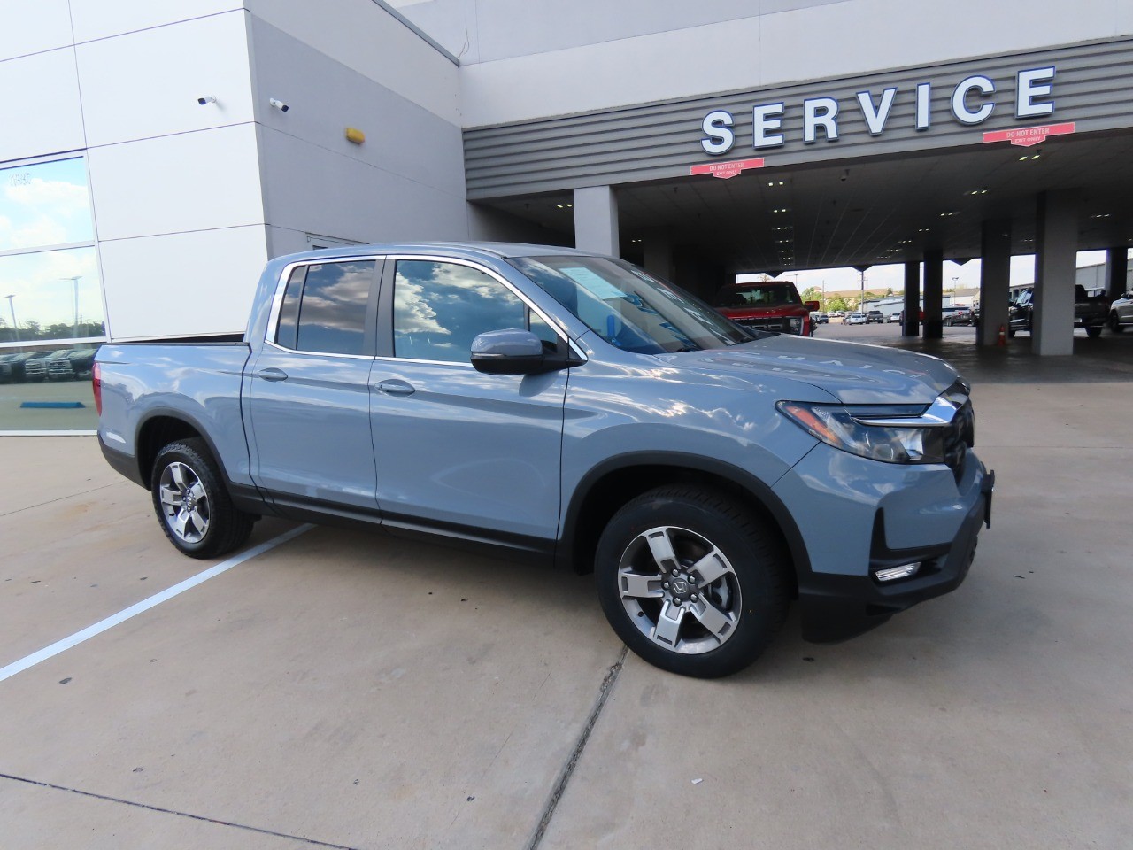 used 2024 Honda Ridgeline car, priced at $38,999