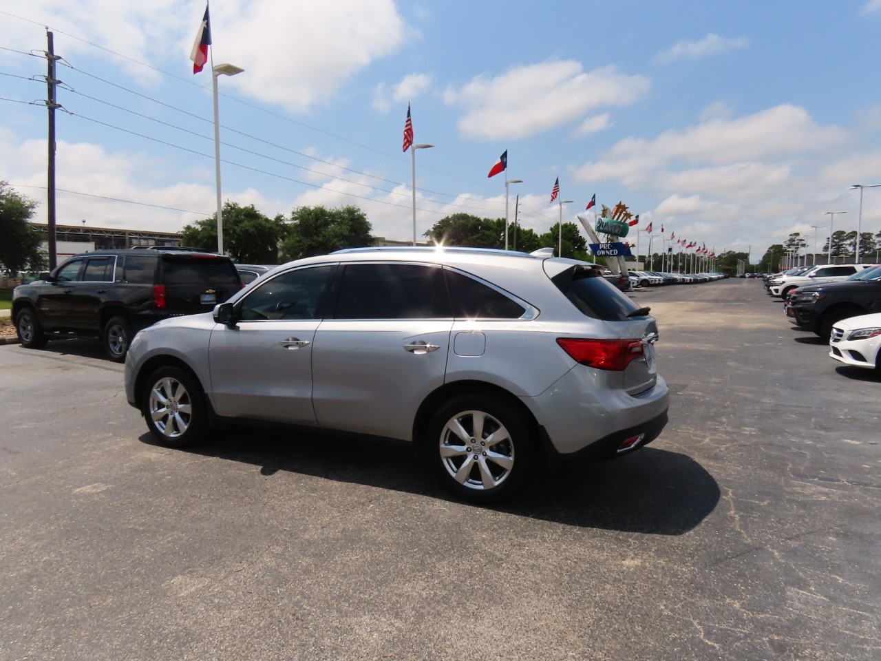 used 2016 Acura MDX car, priced at $17,999