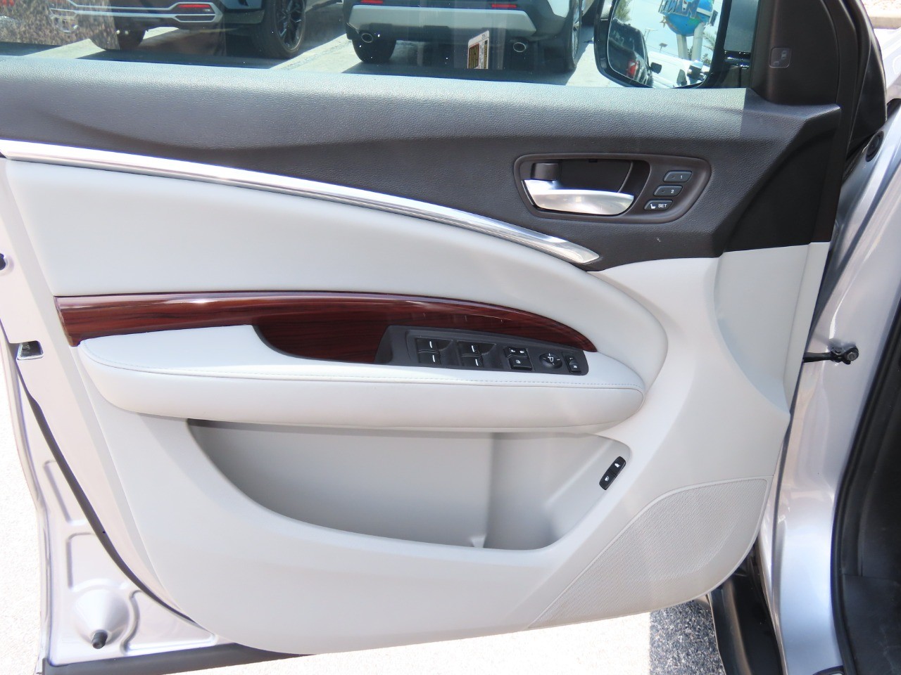 used 2016 Acura MDX car, priced at $17,999