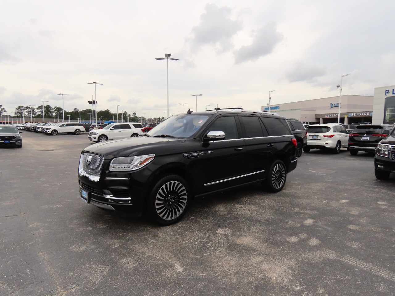 used 2020 Lincoln Navigator car, priced at $41,999
