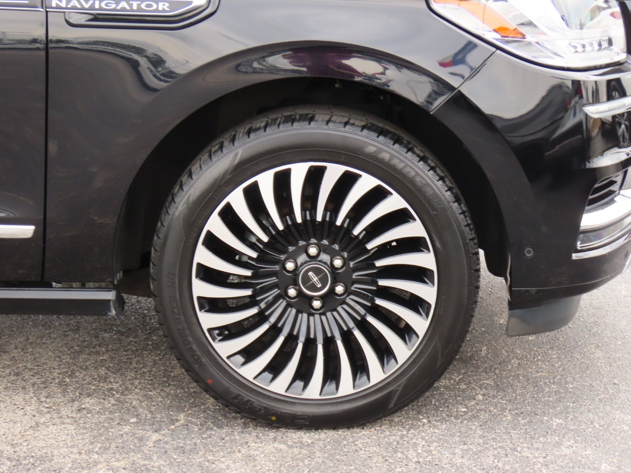 used 2020 Lincoln Navigator car, priced at $41,999