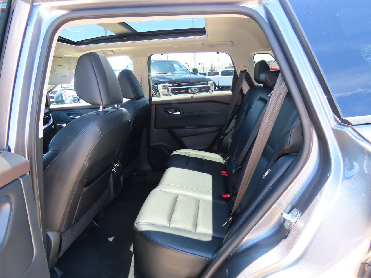used 2022 Nissan Rogue car, priced at $24,999
