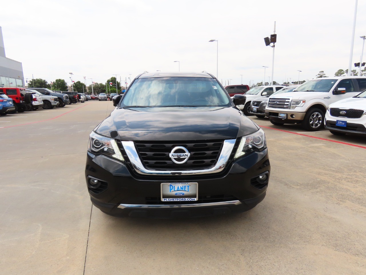 used 2020 Nissan Pathfinder car, priced at $17,999