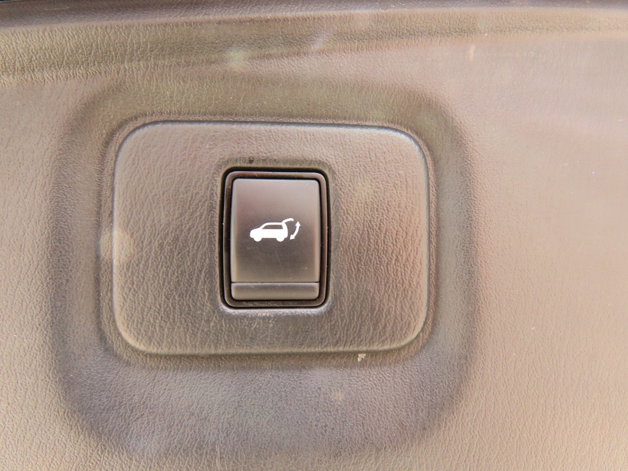 used 2020 Nissan Pathfinder car, priced at $17,999