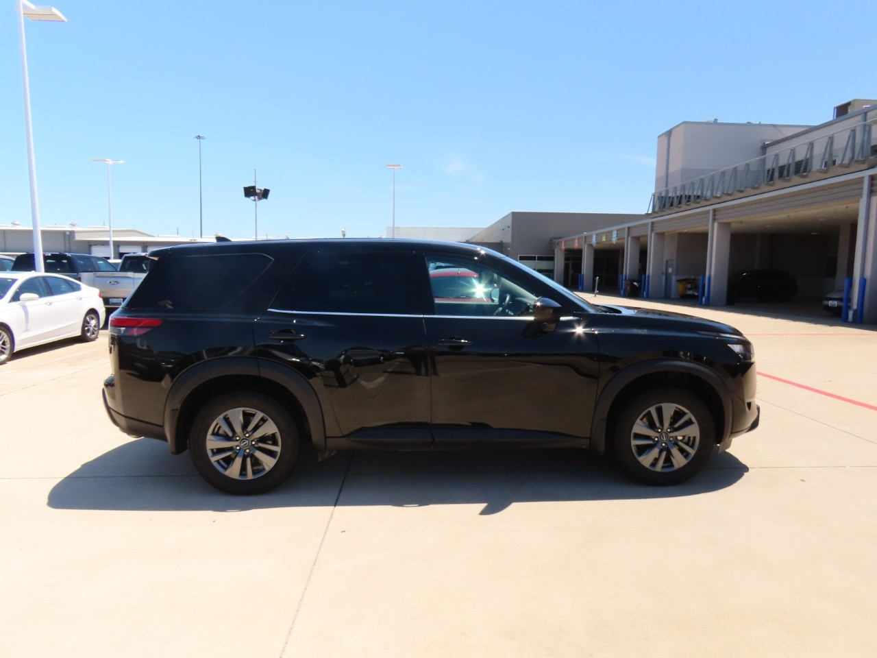 used 2024 Nissan Pathfinder car