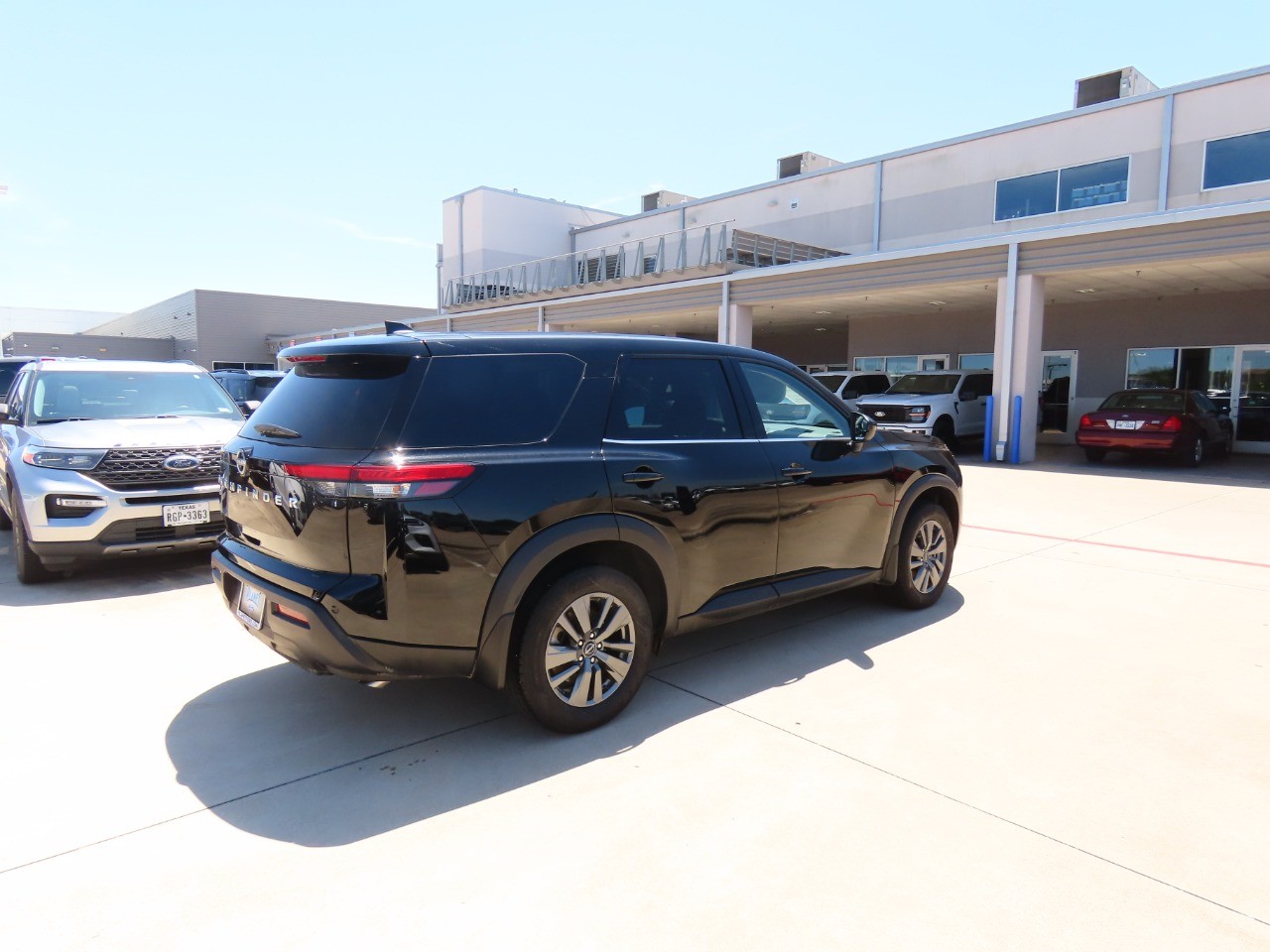 used 2024 Nissan Pathfinder car