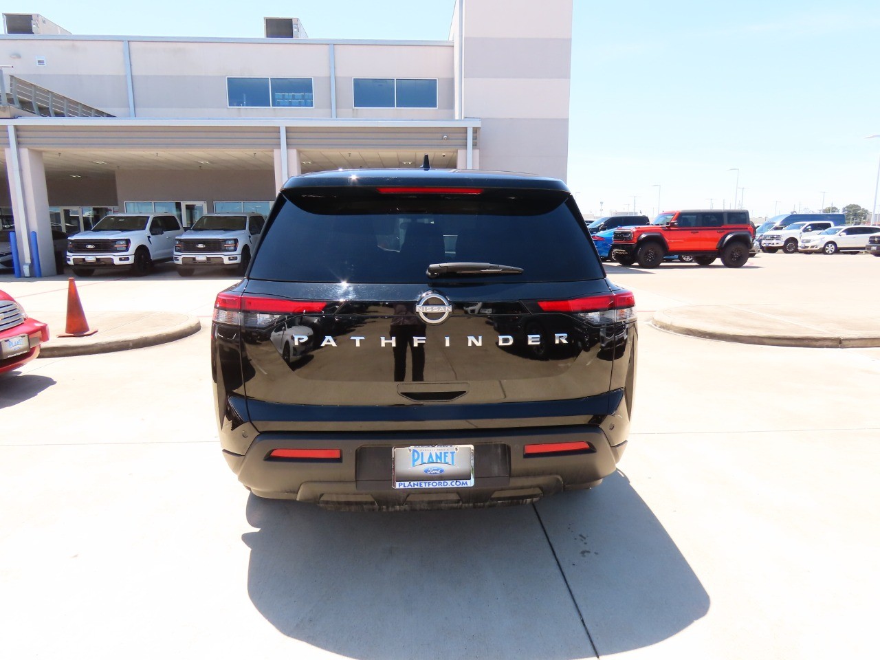 used 2024 Nissan Pathfinder car