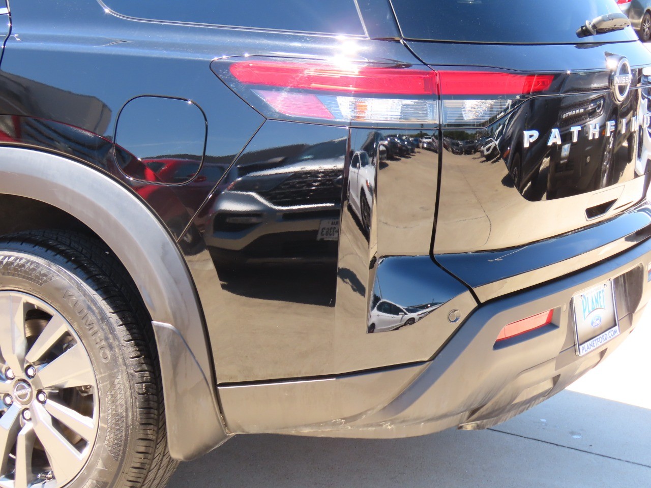 used 2024 Nissan Pathfinder car