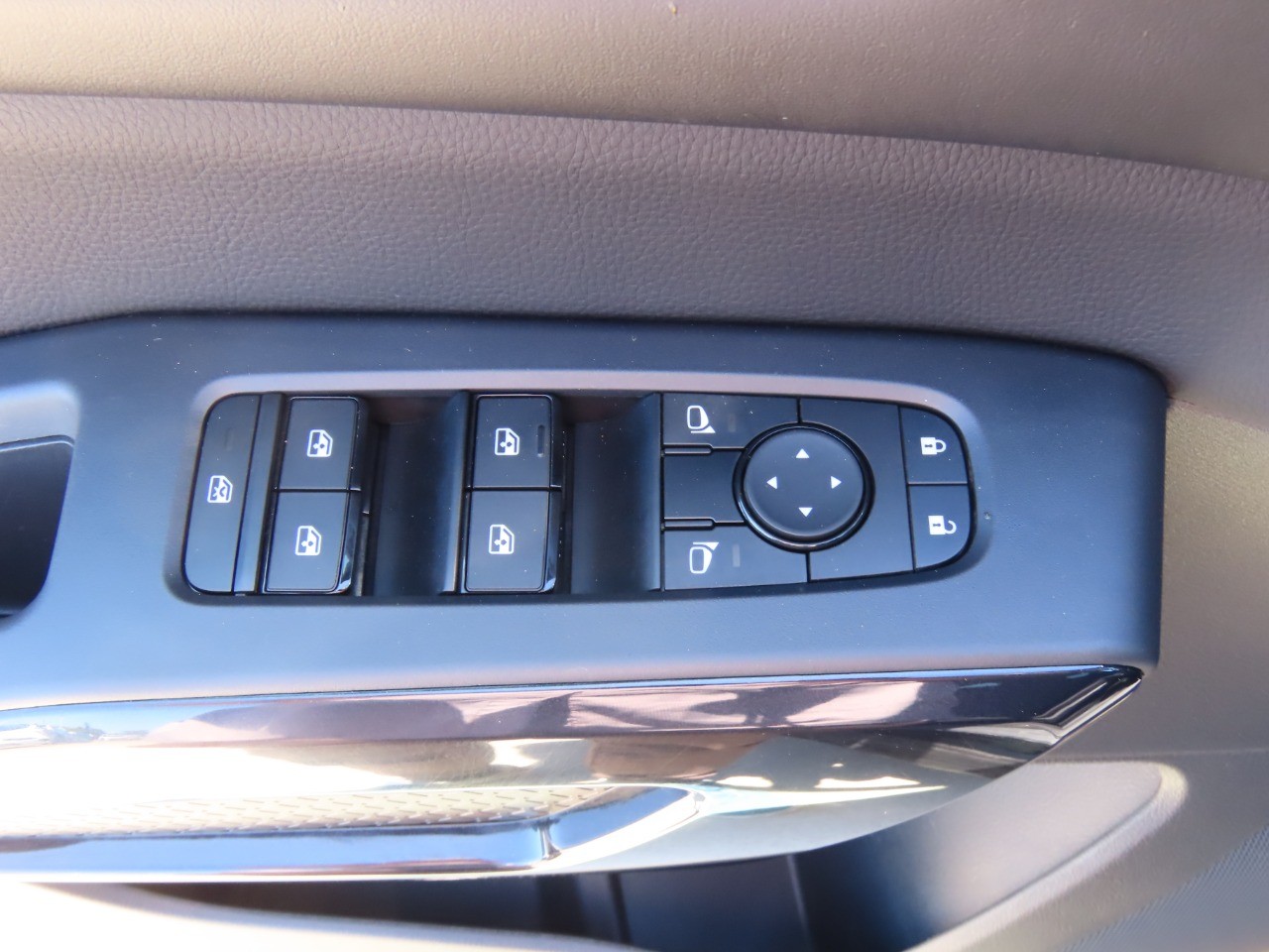 used 2024 Nissan Pathfinder car