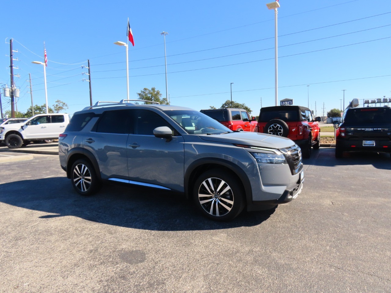 used 2023 Nissan Pathfinder car, priced at $33,999