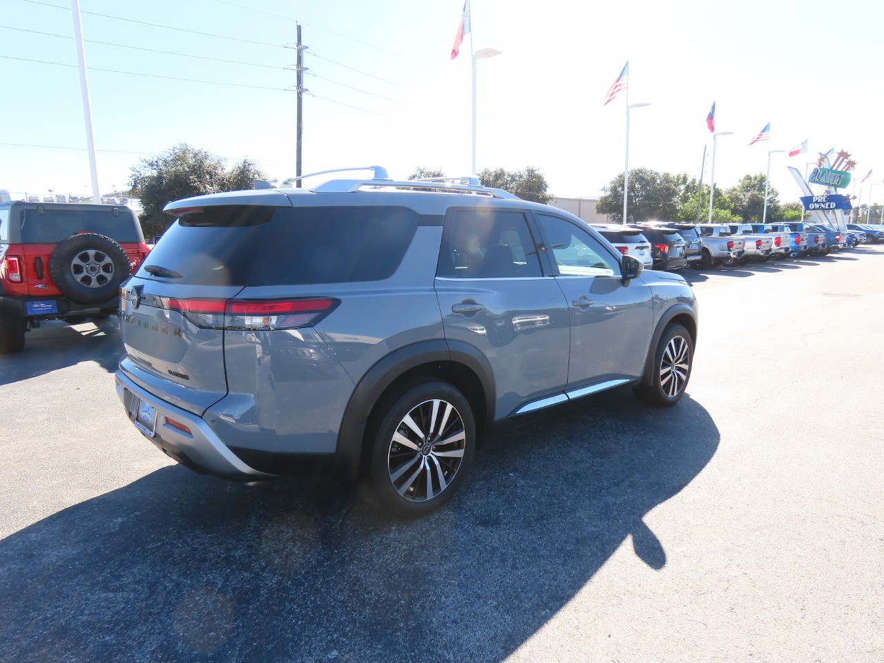 used 2023 Nissan Pathfinder car, priced at $33,999