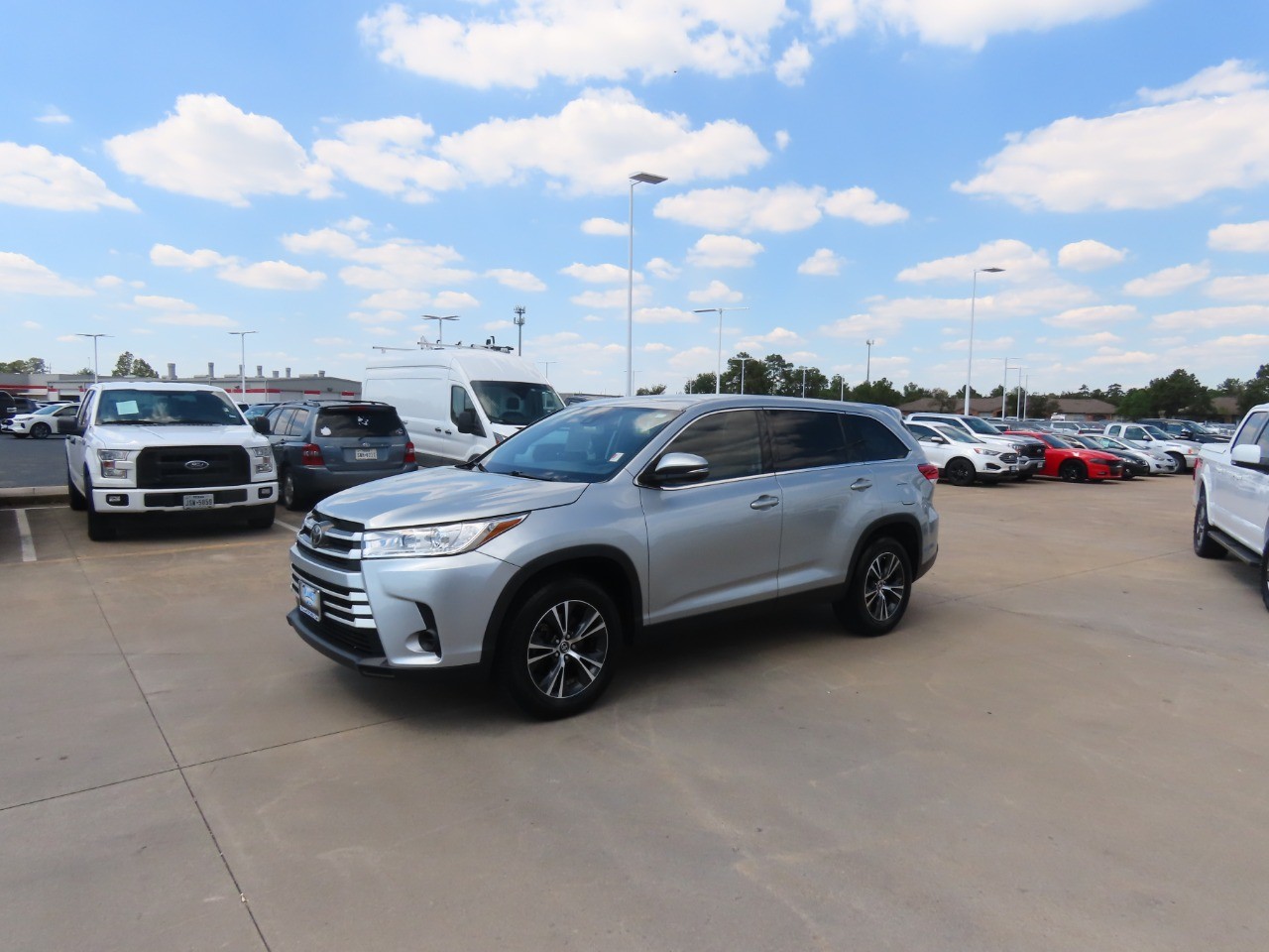 used 2019 Toyota Highlander car, priced at $10,999