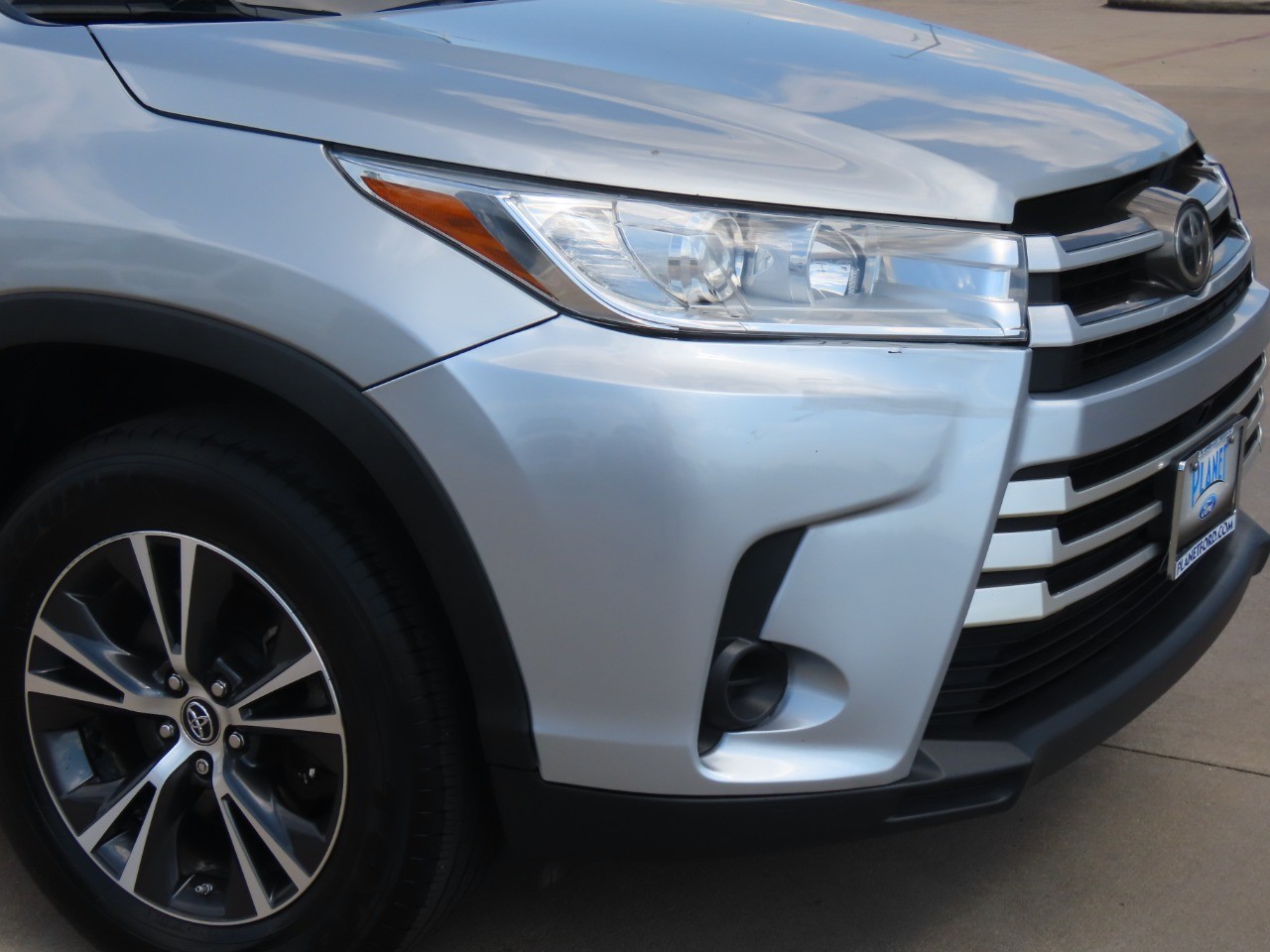 used 2019 Toyota Highlander car, priced at $10,999