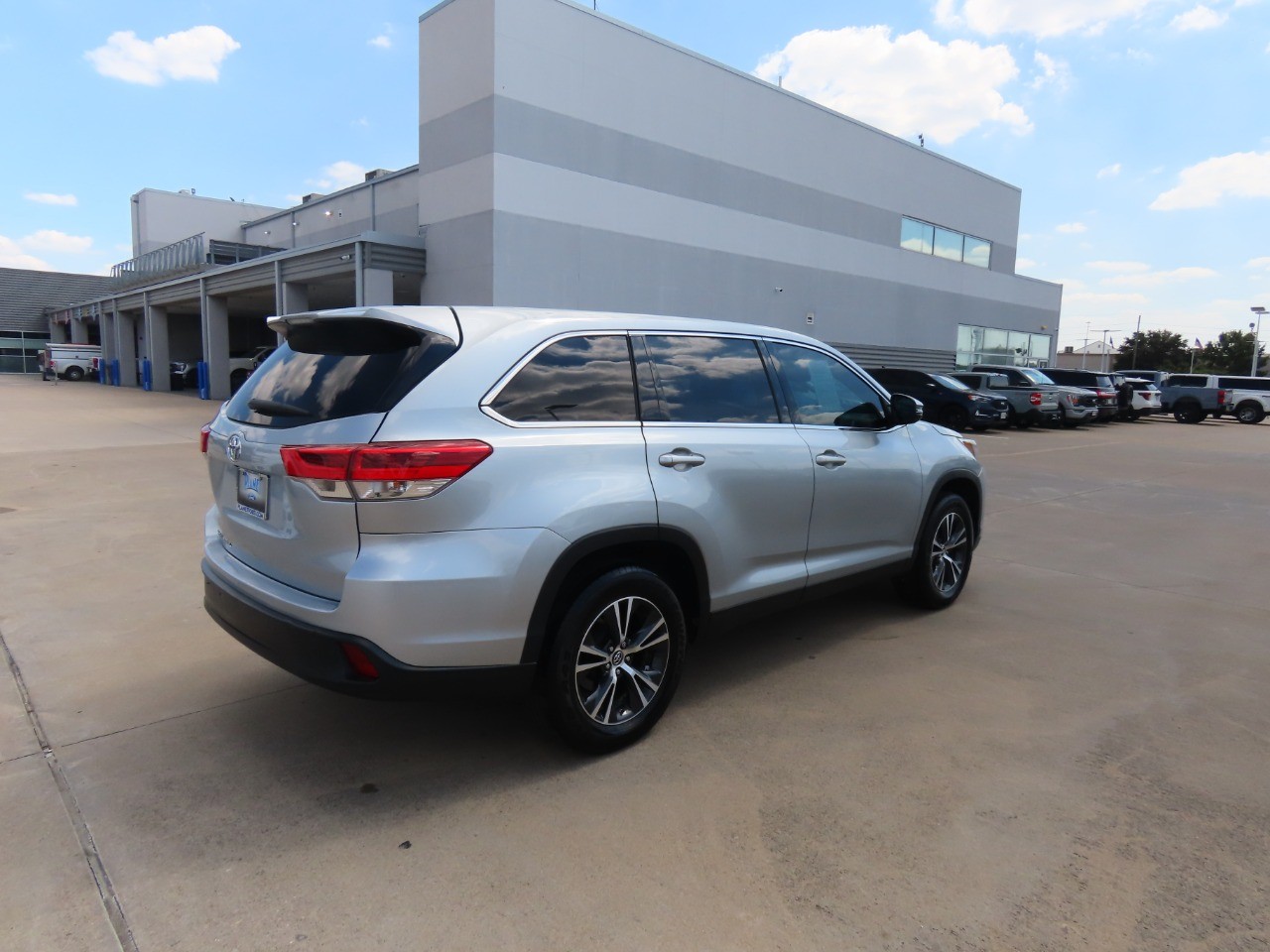 used 2019 Toyota Highlander car, priced at $10,999