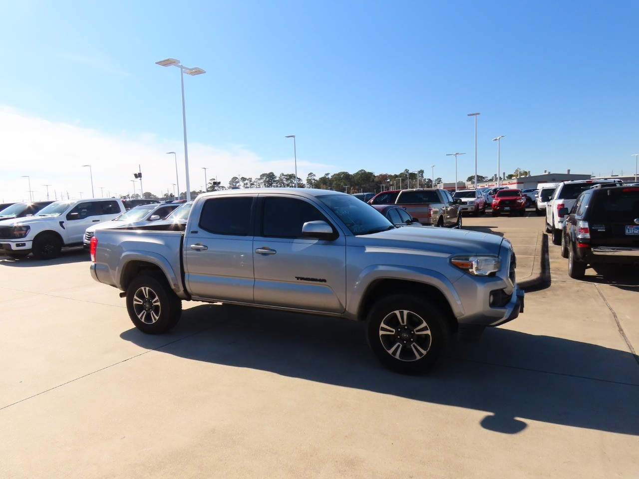 used 2016 Toyota Tacoma car, priced at $19,999