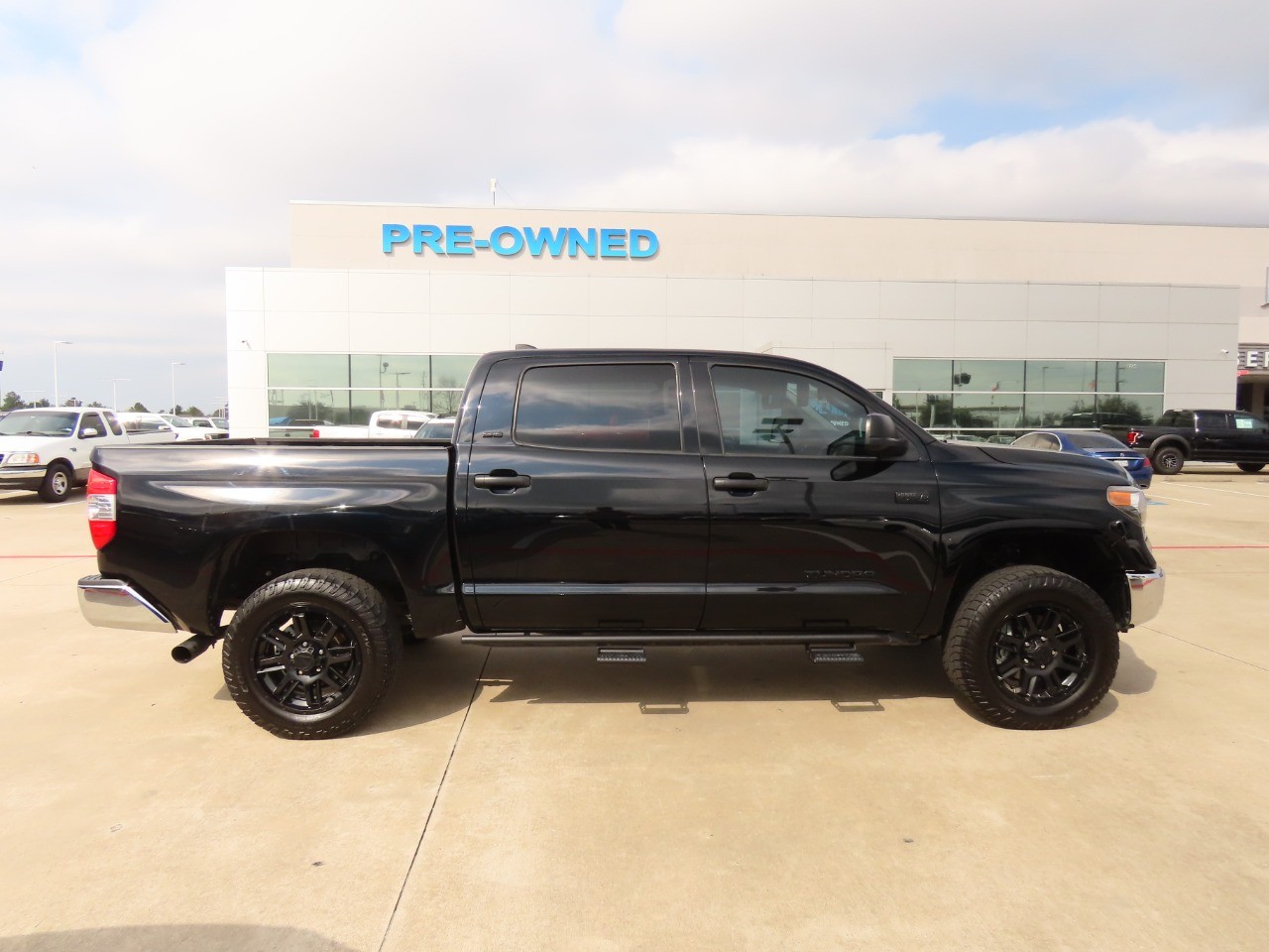 used 2021 Toyota TUNDRA 4WD car, priced at $39,999