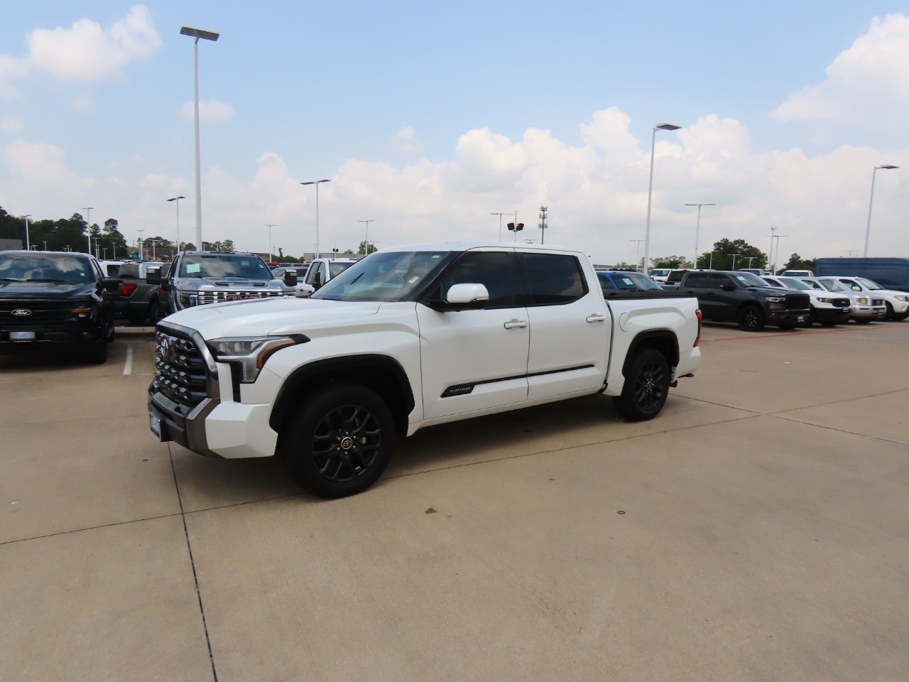 used 2022 Toyota TUNDRA 4WD car, priced at $51,999