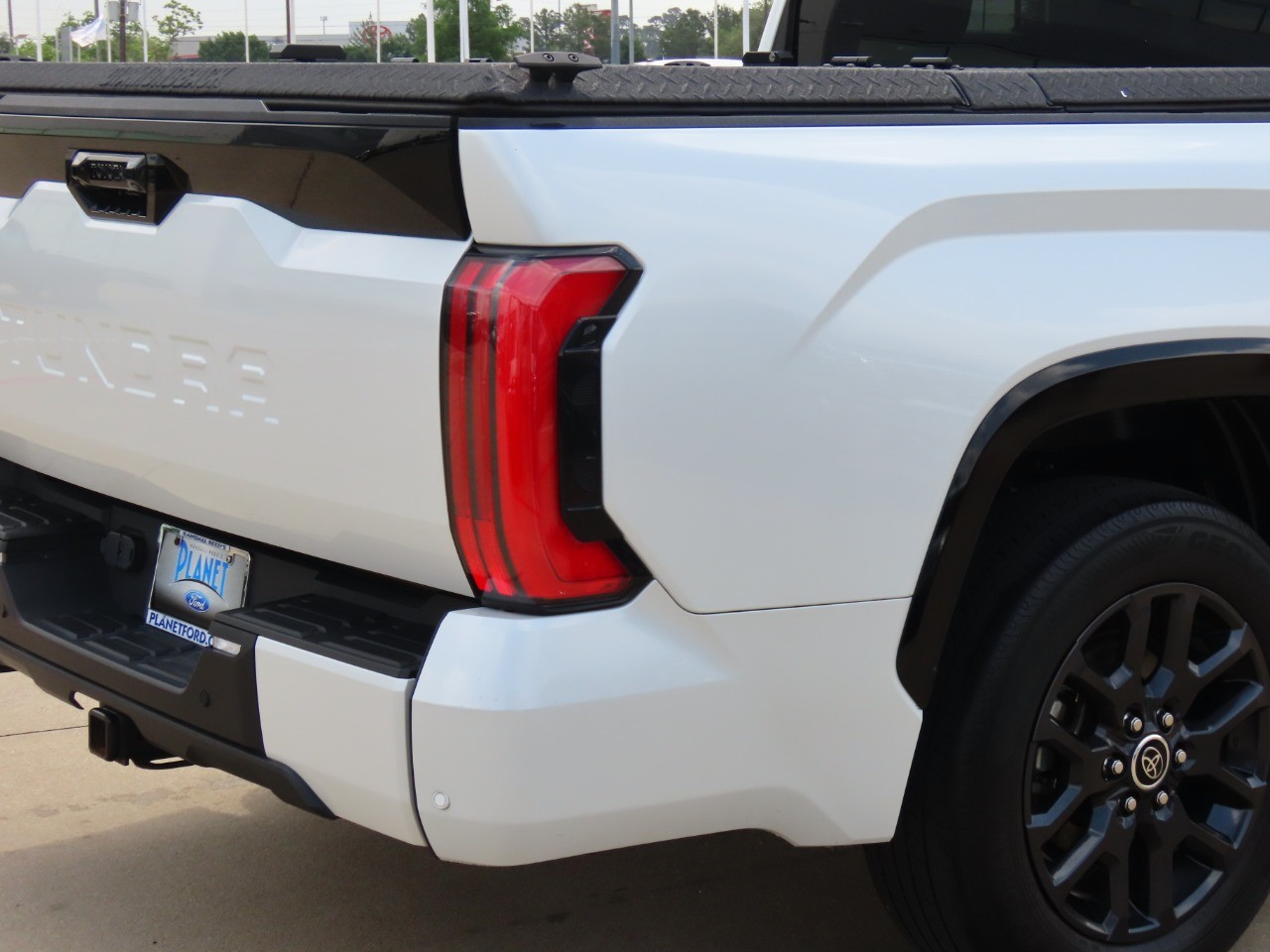 used 2022 Toyota TUNDRA 4WD car, priced at $51,999