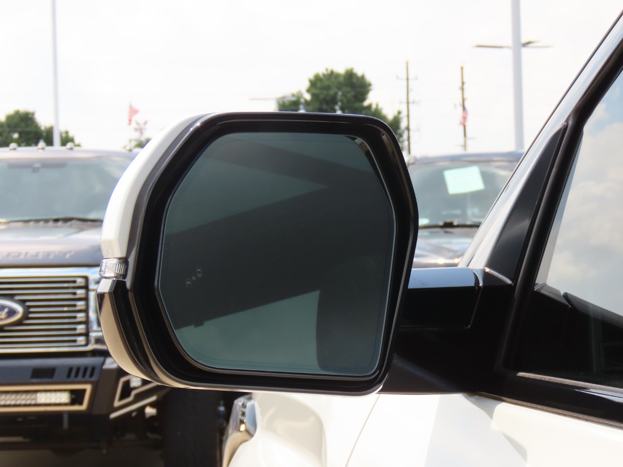 used 2022 Toyota TUNDRA 4WD car, priced at $51,999