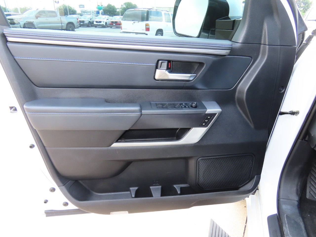 used 2022 Toyota TUNDRA 4WD car, priced at $51,999