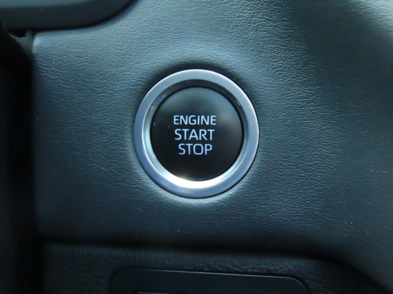 used 2022 Toyota TUNDRA 4WD car, priced at $51,999