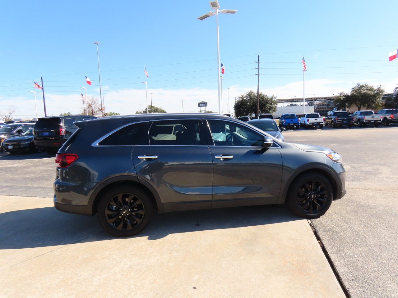 used 2020 Kia Sorento car, priced at $16,999