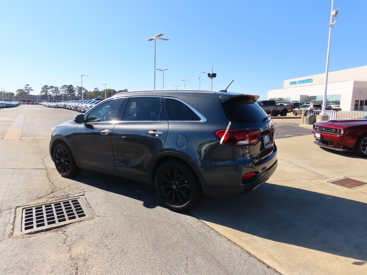 used 2020 Kia Sorento car, priced at $16,999