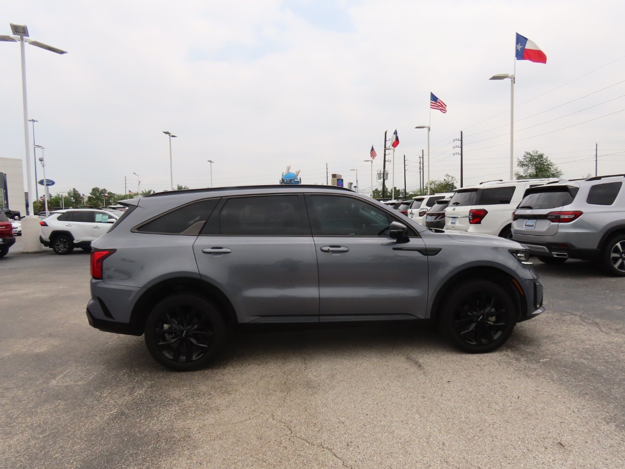 used 2023 Kia Sorento car, priced at $33,999