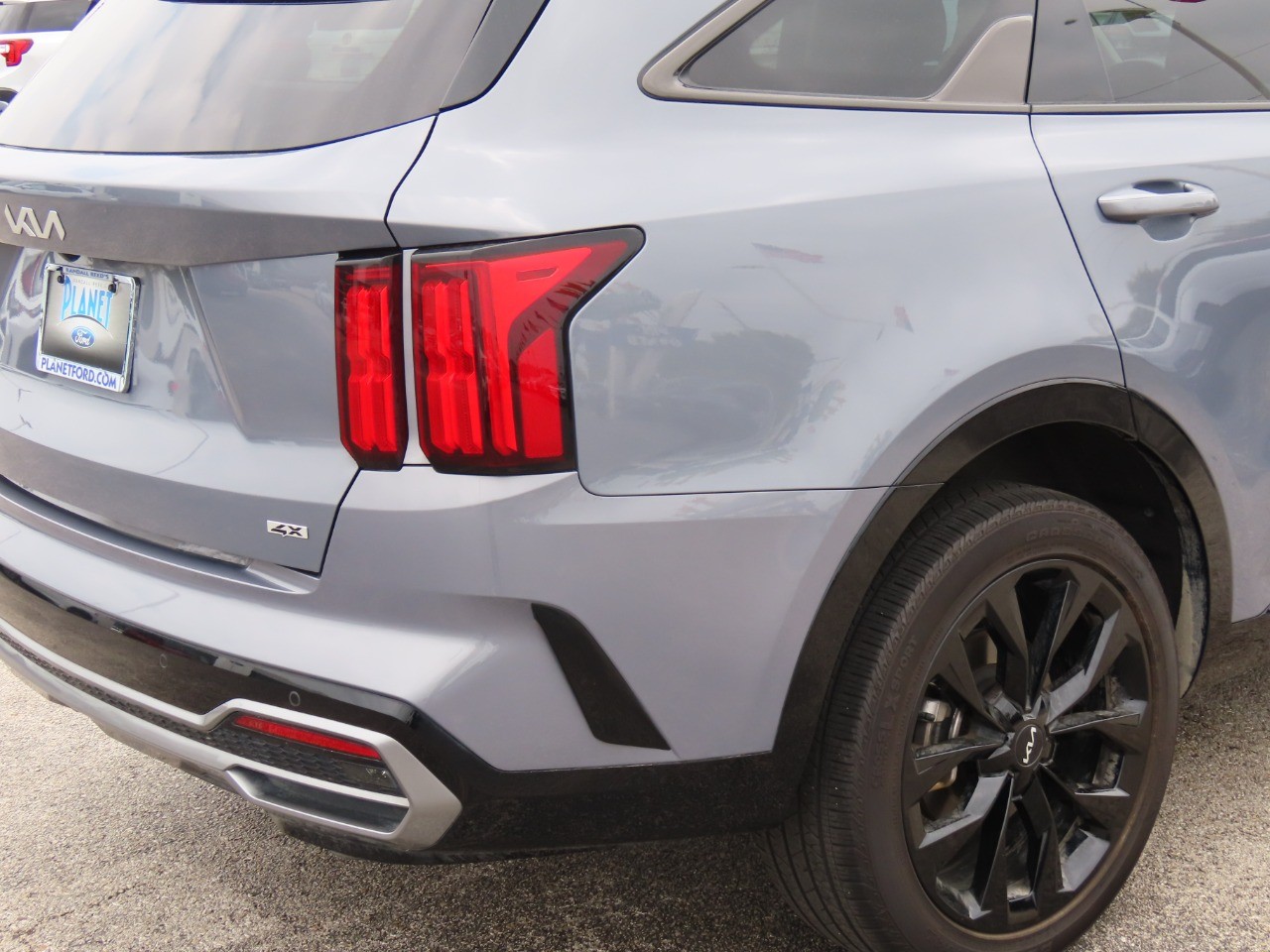 used 2023 Kia Sorento car, priced at $33,999