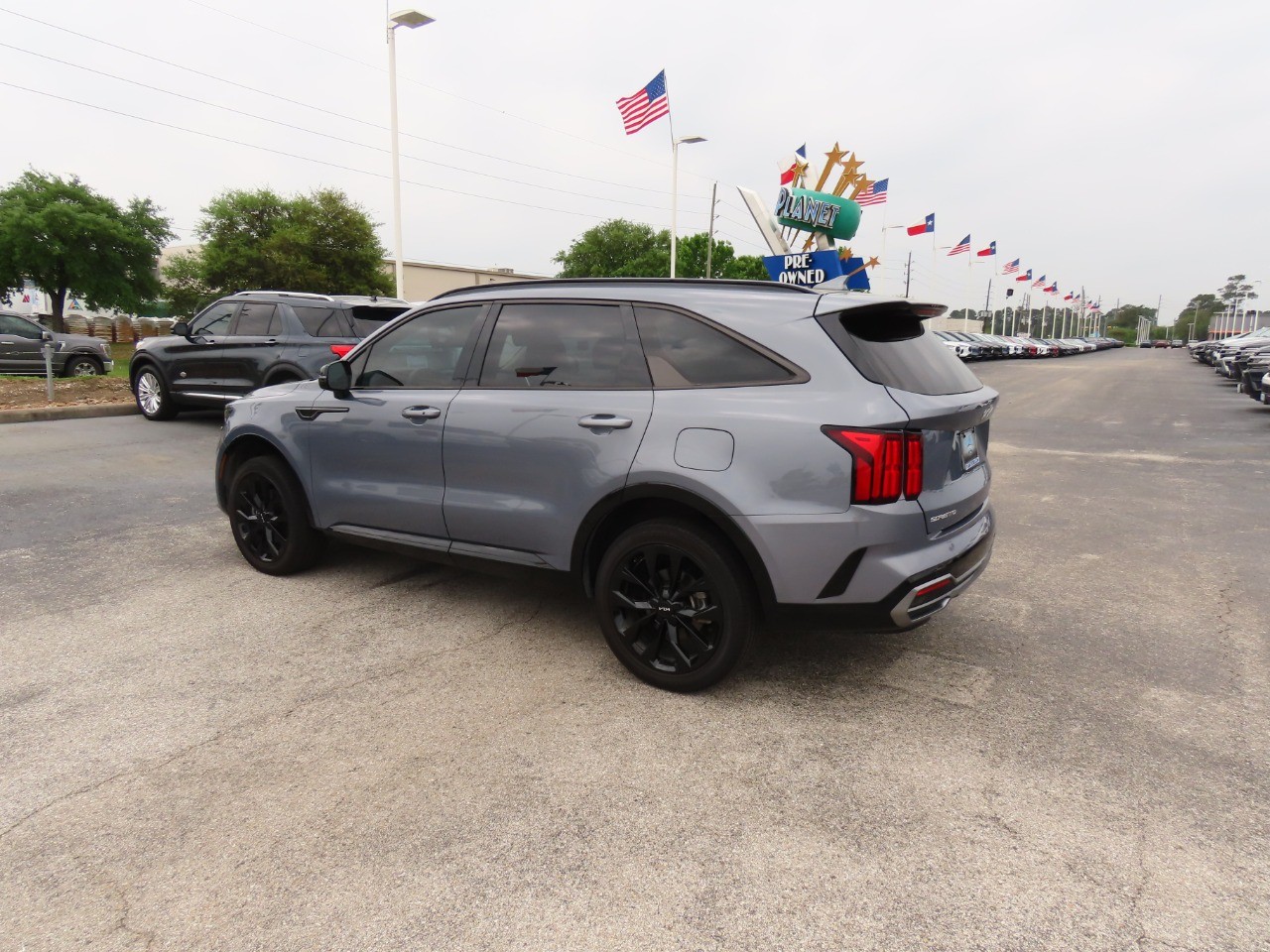 used 2023 Kia Sorento car, priced at $33,999