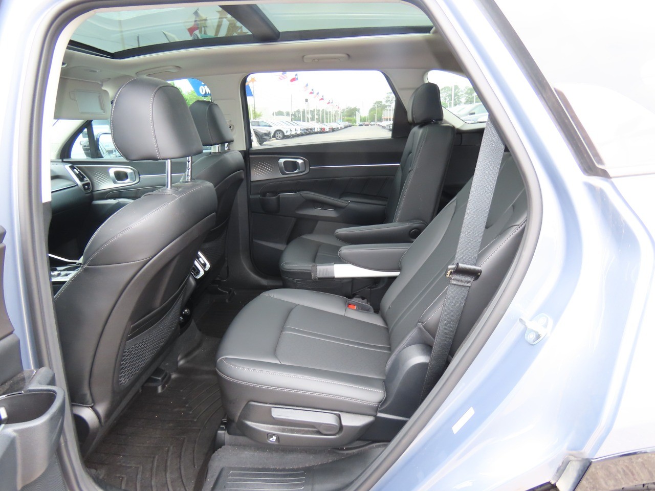 used 2023 Kia Sorento car, priced at $33,999