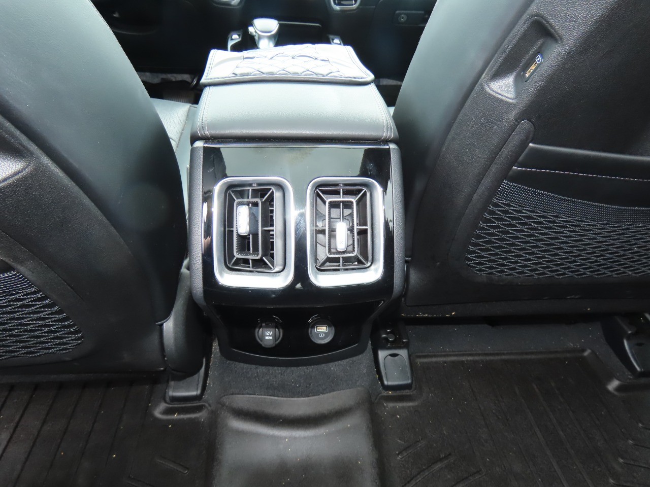 used 2023 Kia Sorento car, priced at $33,999