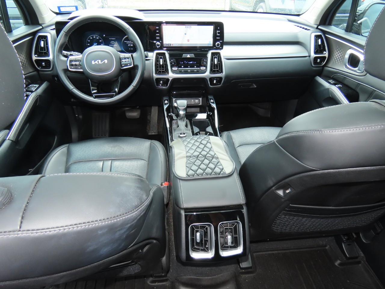 used 2023 Kia Sorento car, priced at $33,999