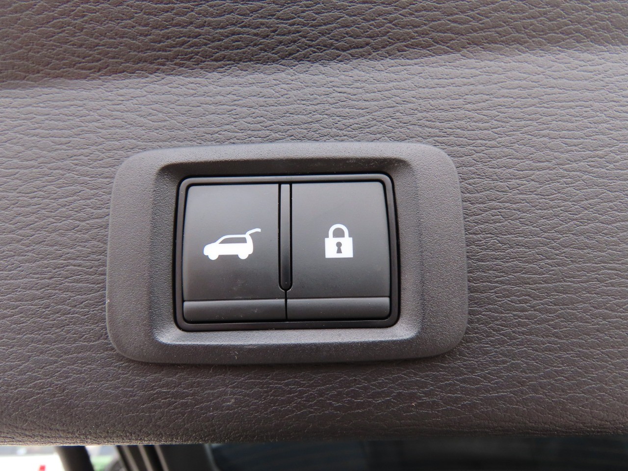 used 2024 Mitsubishi Outlander car, priced at $32,999