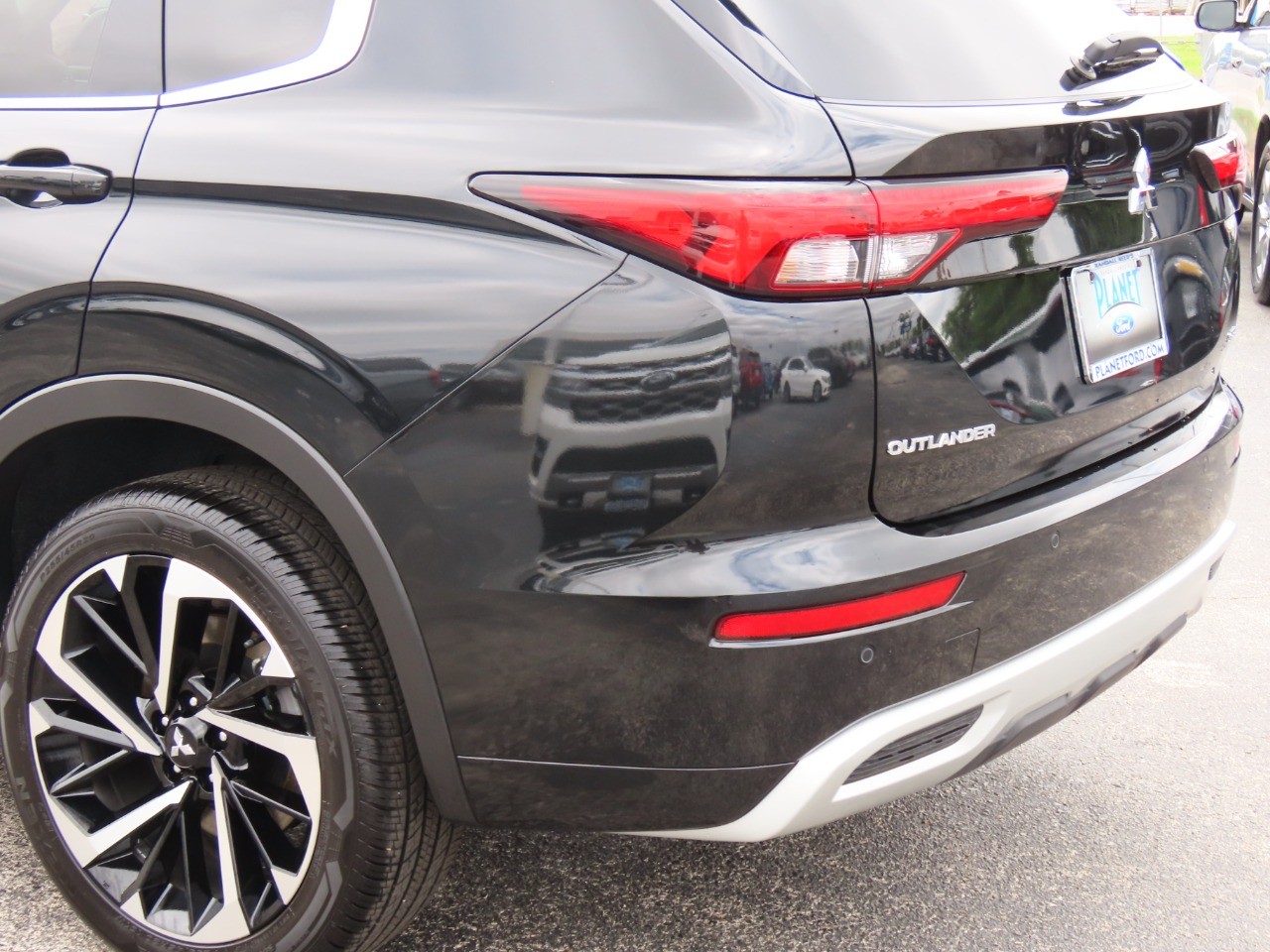 used 2024 Mitsubishi Outlander car, priced at $32,999