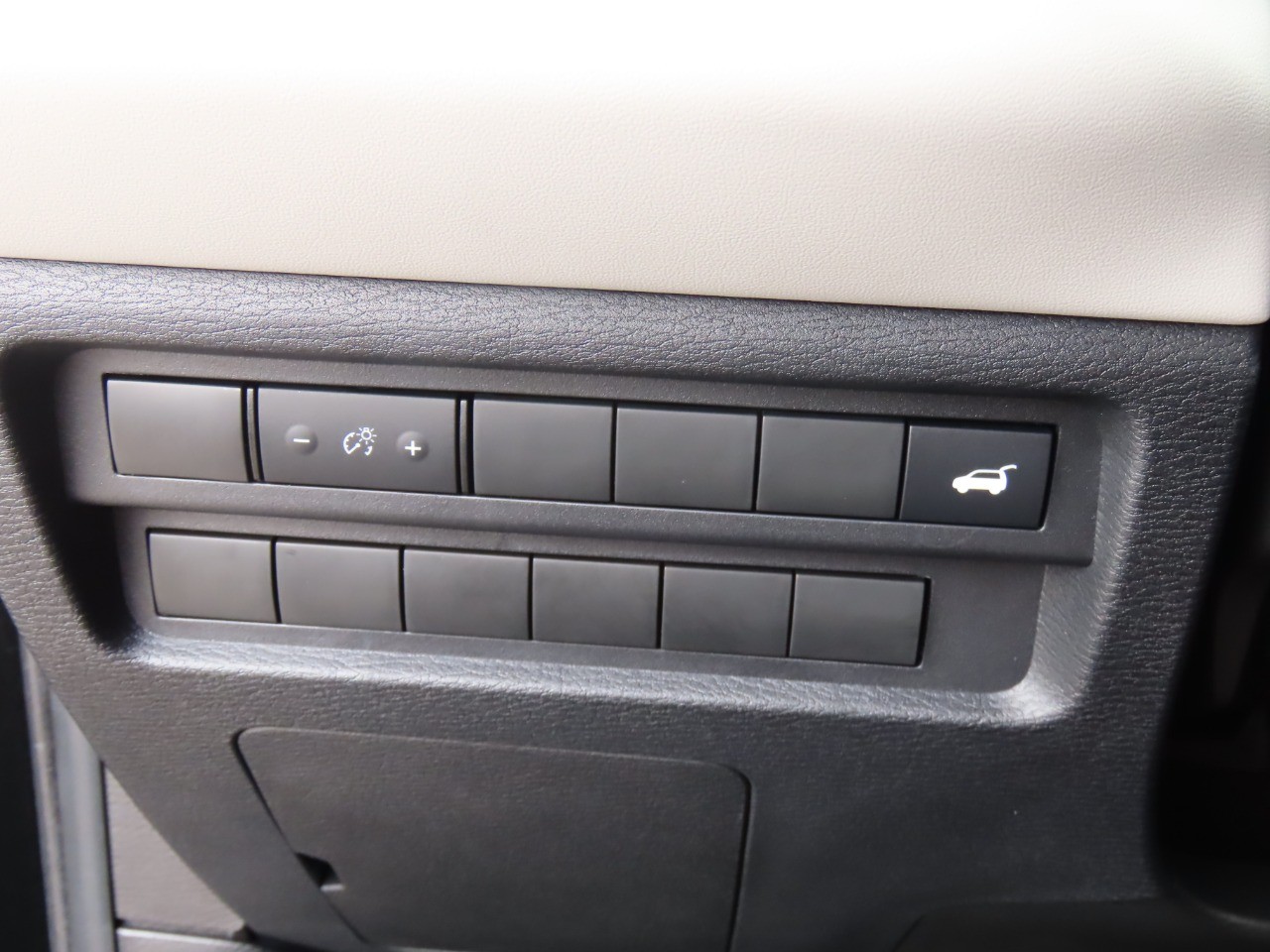 used 2024 Mitsubishi Outlander car, priced at $32,999