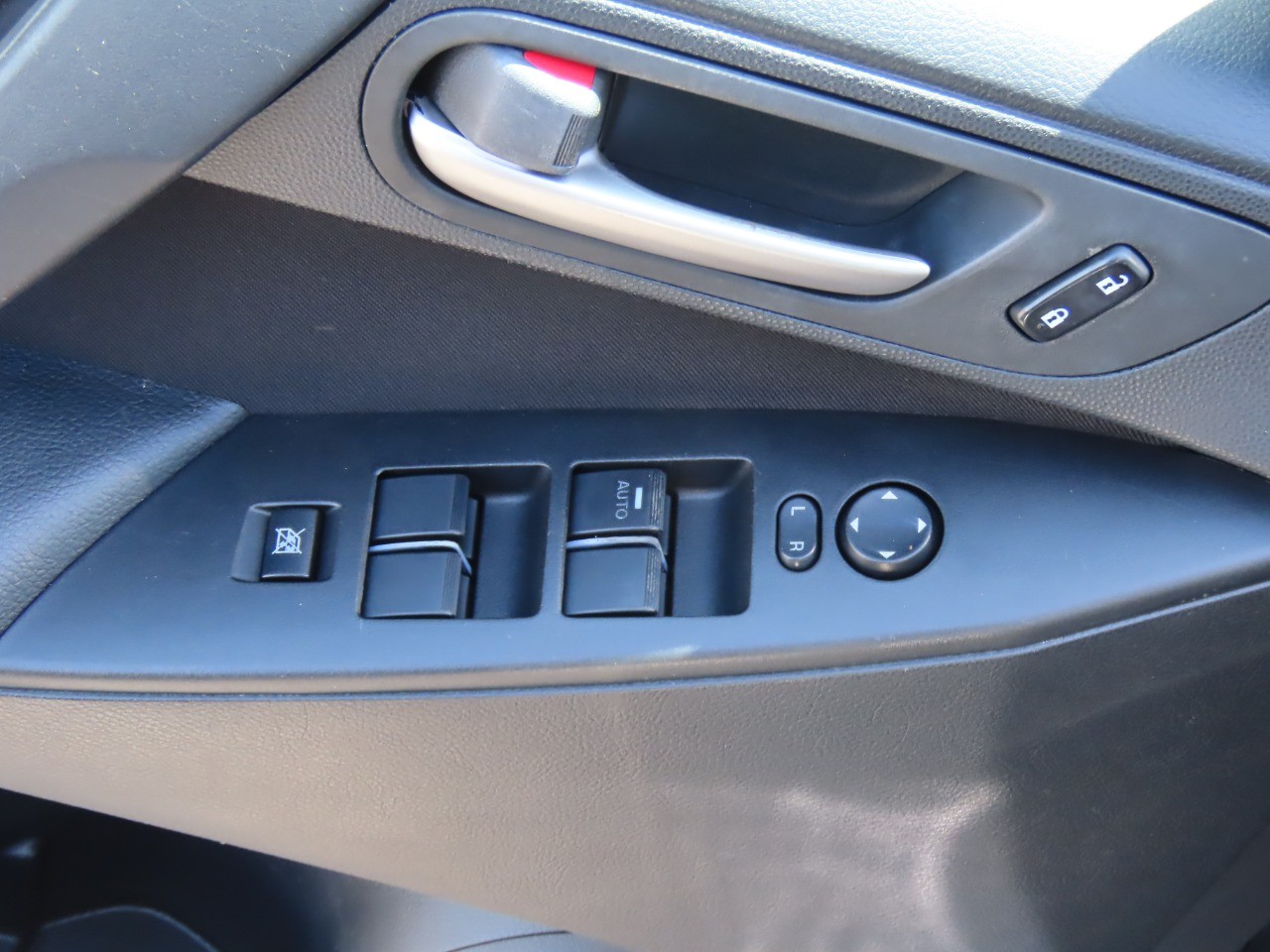 used 2013 Mazda Mazda3 car, priced at $9,999