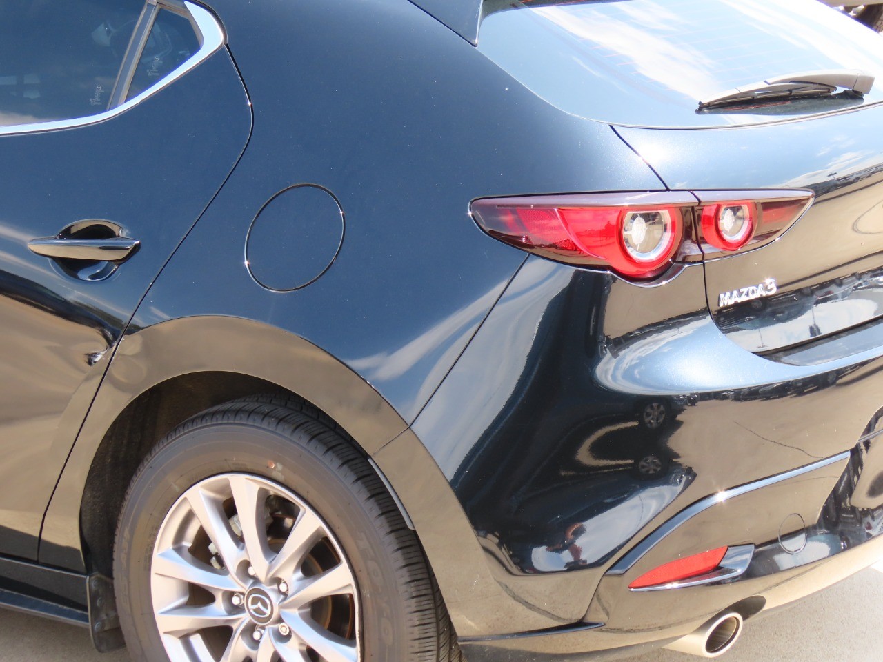 used 2022 Mazda Mazda3 Hatchback car, priced at $18,999