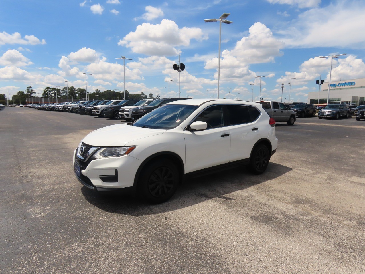 used 2017 Nissan Rogue car