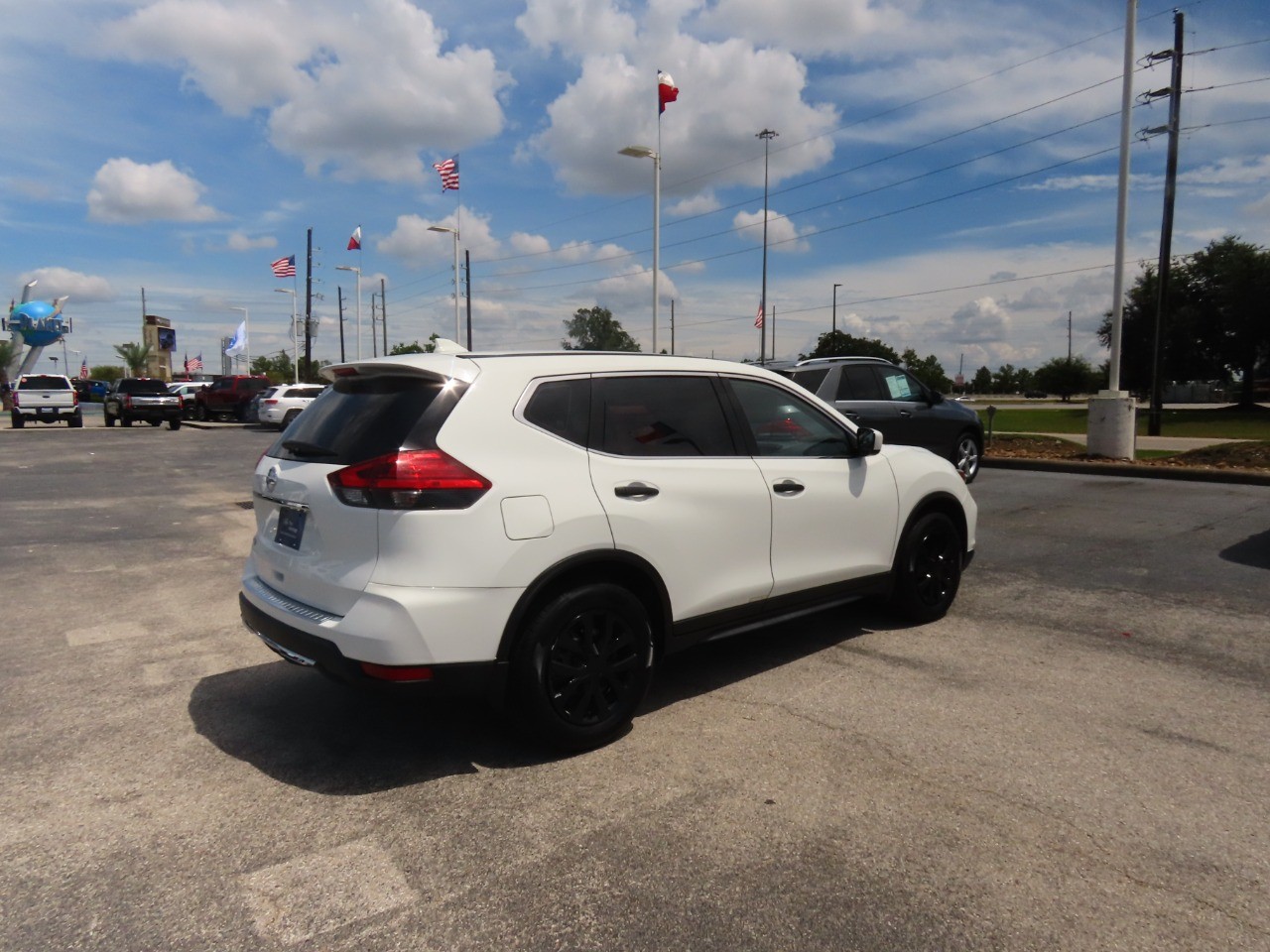 used 2017 Nissan Rogue car