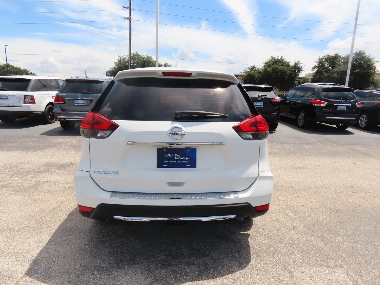 used 2017 Nissan Rogue car