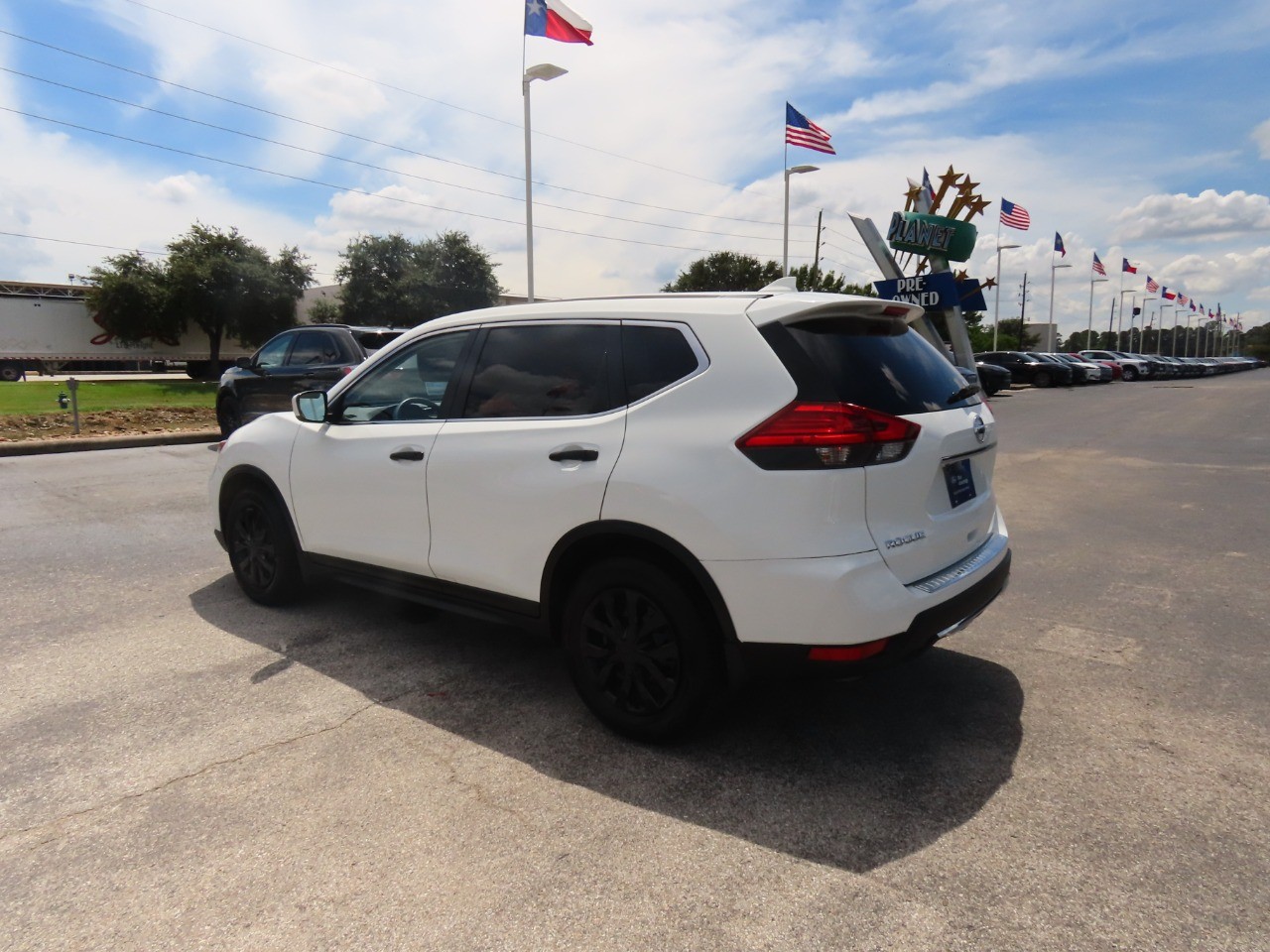 used 2017 Nissan Rogue car