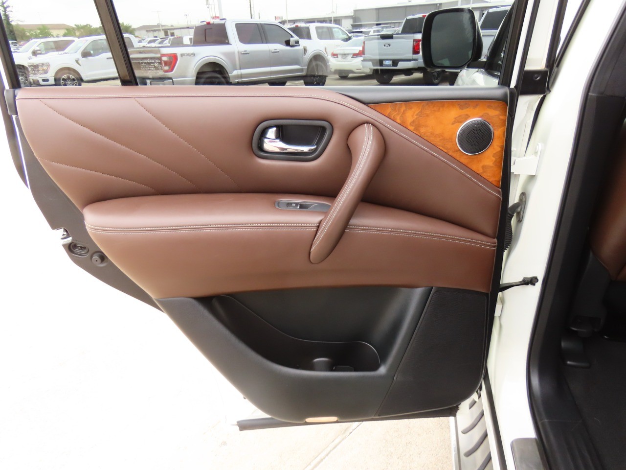 used 2015 INFINITI QX80 car, priced at $15,999