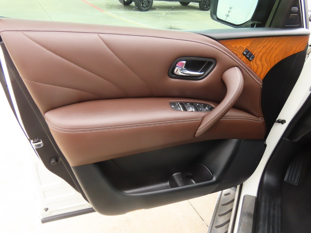used 2015 INFINITI QX80 car, priced at $15,999