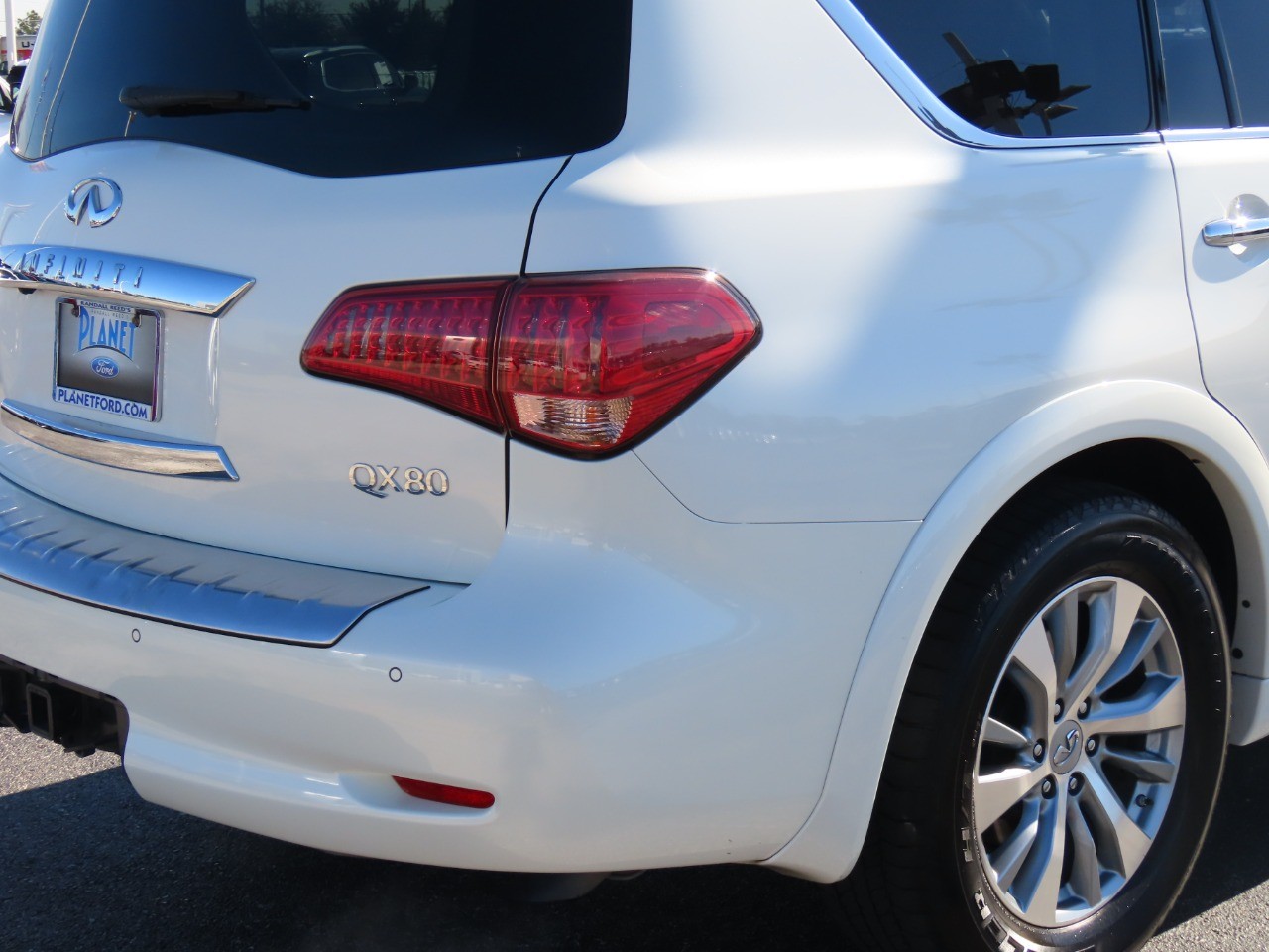 used 2015 INFINITI QX80 car, priced at $22,999