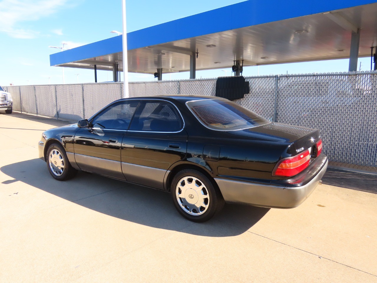 used 1996 Lexus ES 300 car, priced at $5,999