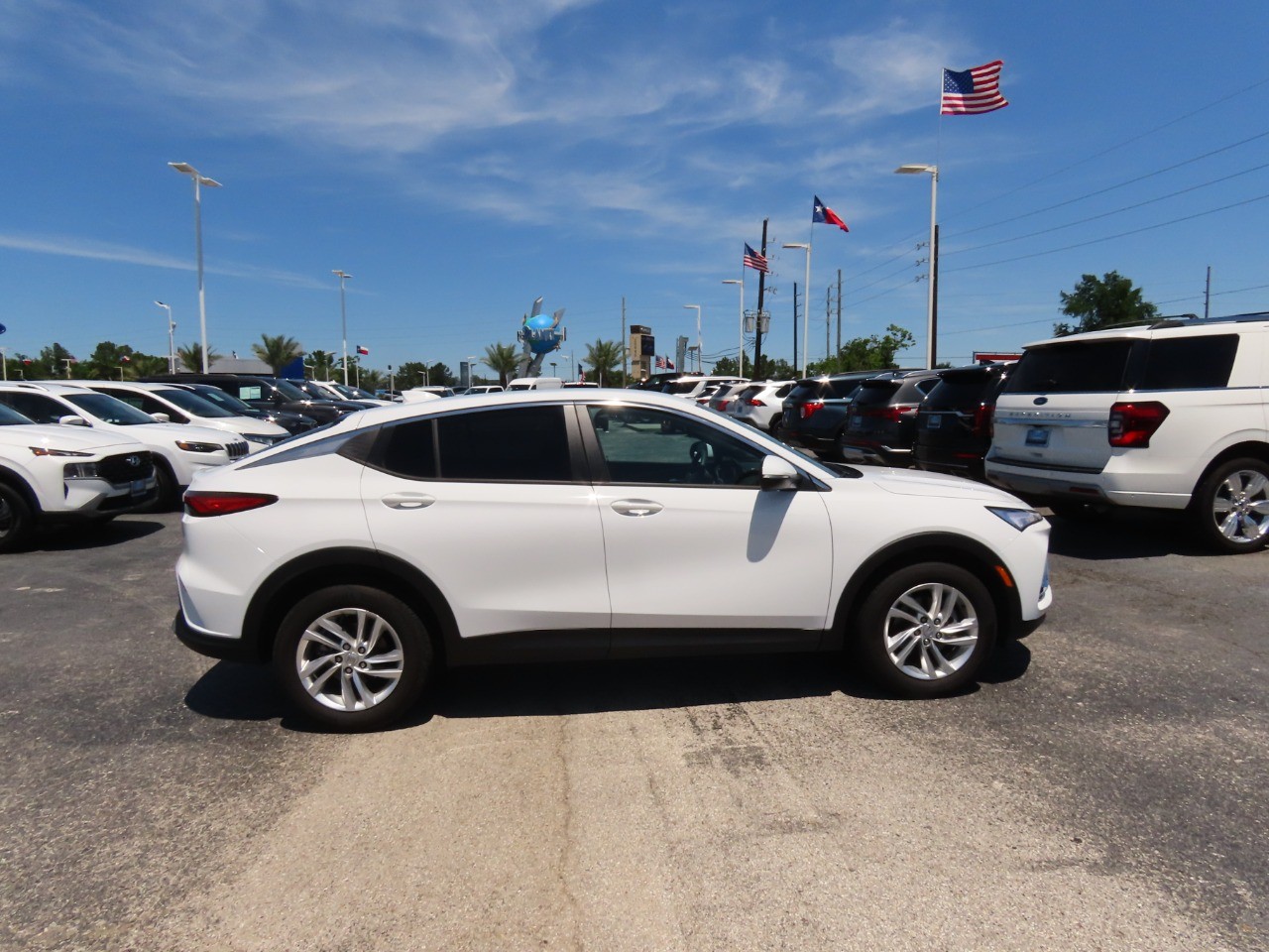 used 2025 Buick Envista car, priced at $24,999