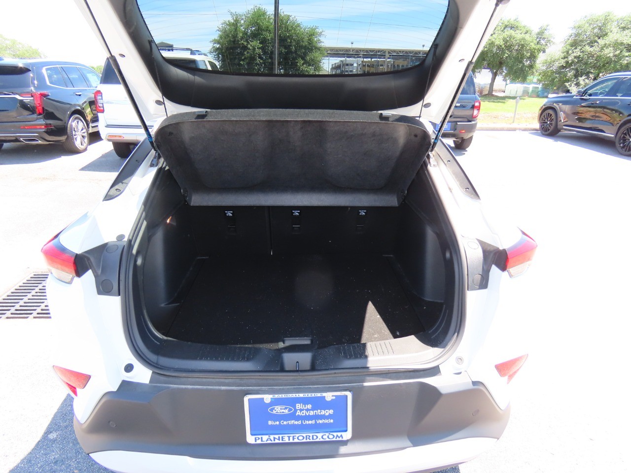 used 2025 Buick Envista car, priced at $24,999