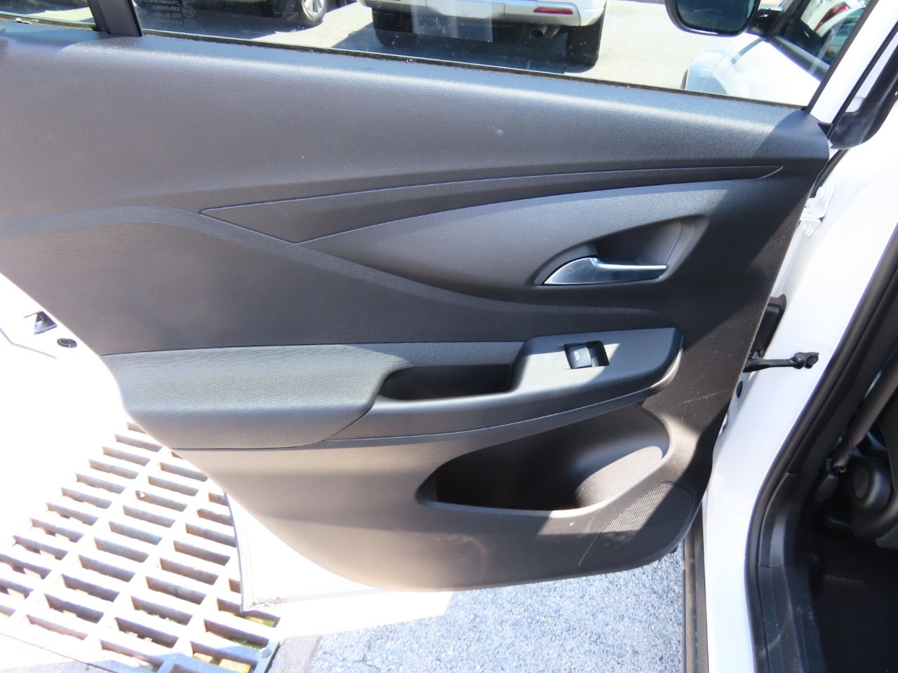used 2025 Buick Envista car, priced at $24,999