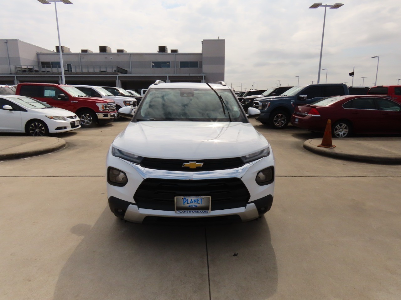 used 2023 Chevrolet TrailBlazer car, priced at $21,999